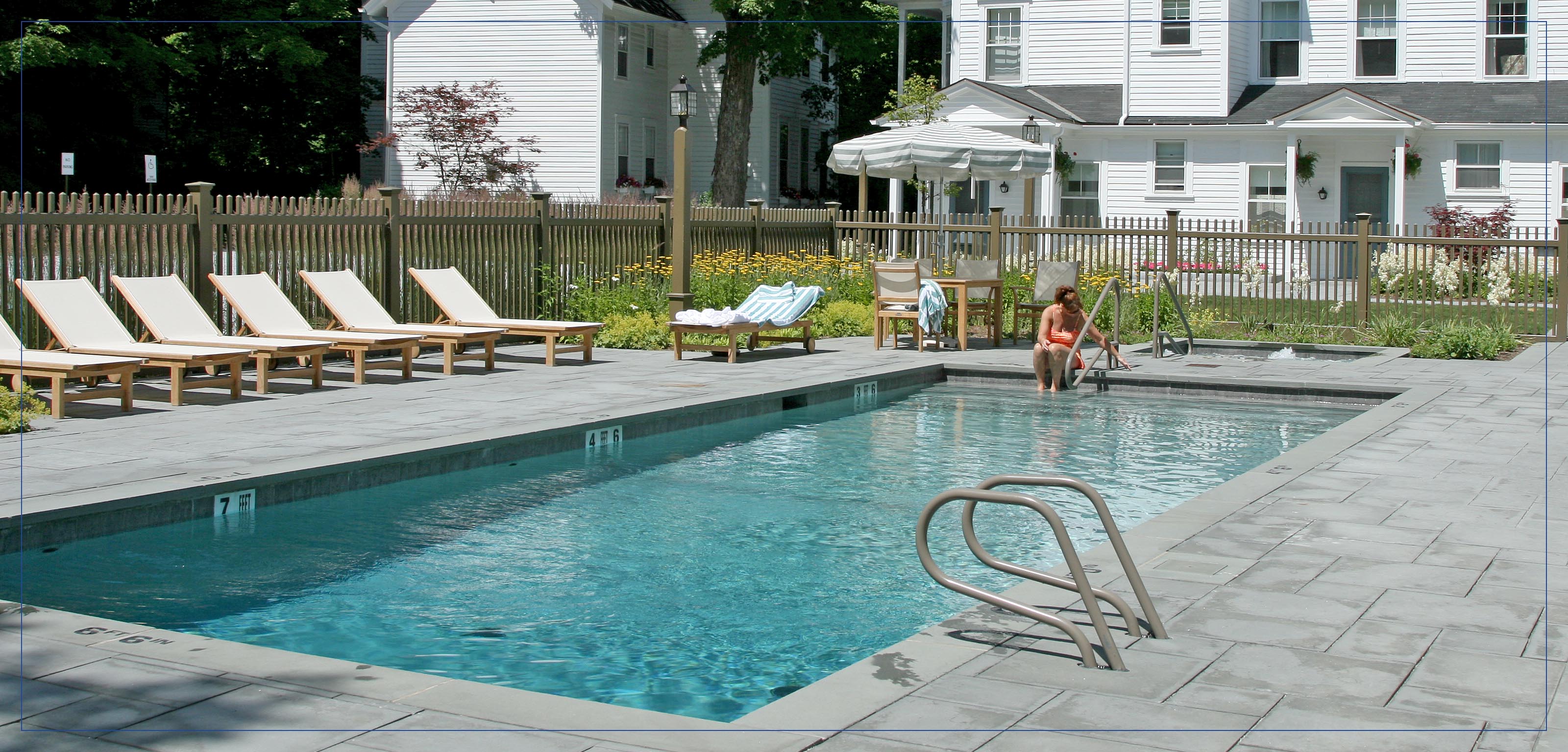 Red Lion Inn Pool